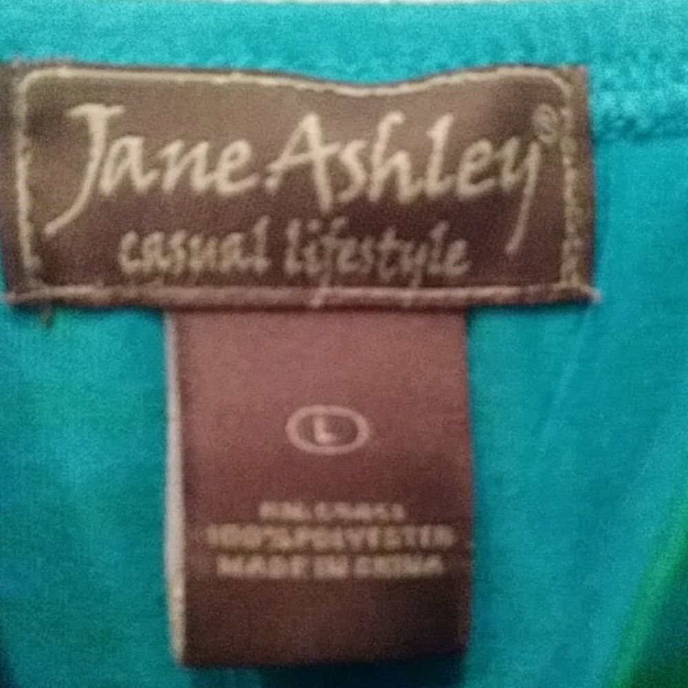Jane Ashley Casual Dress - Picture 3 of 3